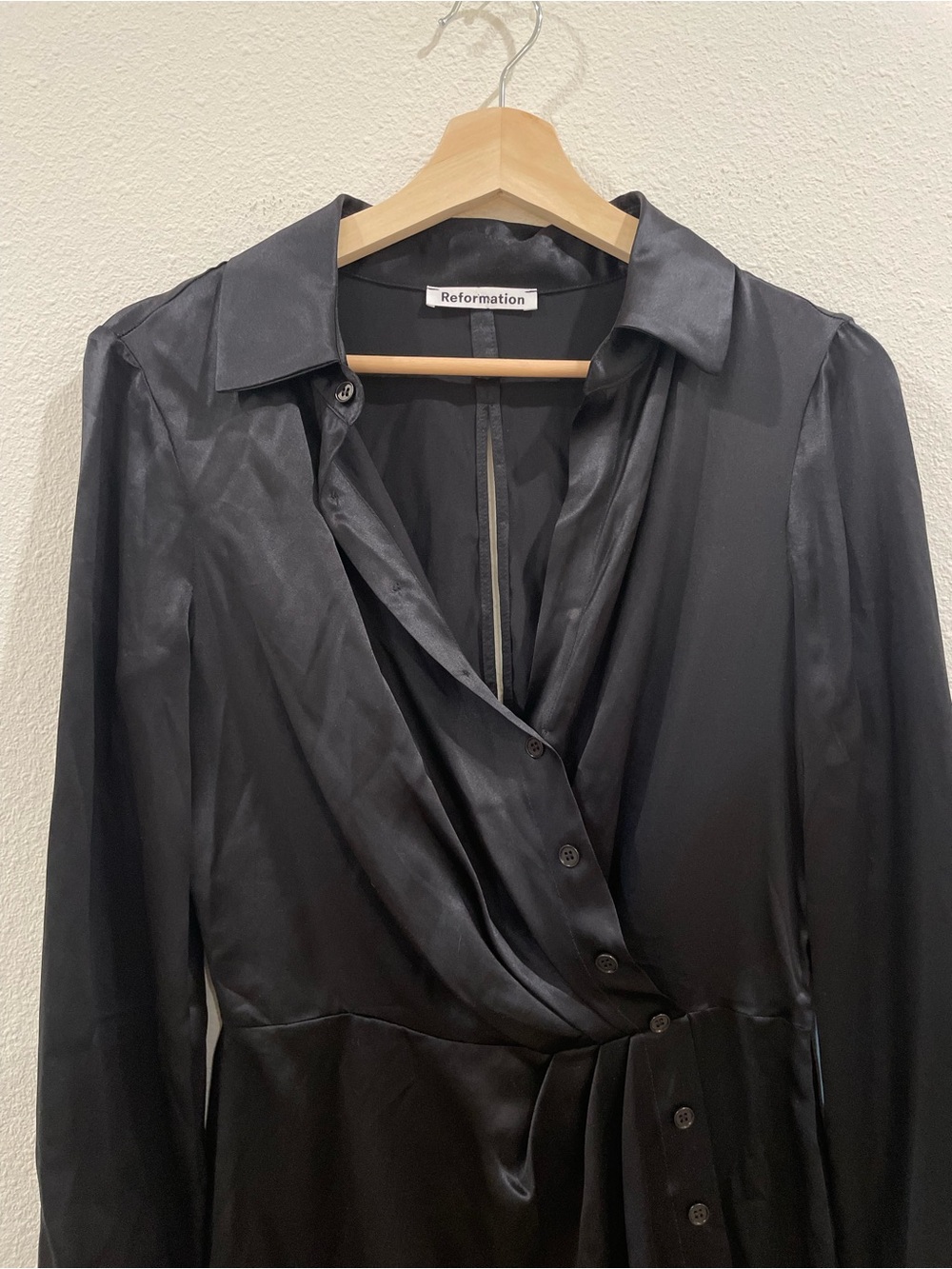 Reformation 100% Silk Black Button Faux Wrap Midi Dress Size 2 Long Sleeve Party - Picture 7 of 12